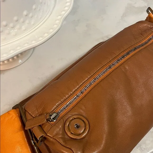 🦋 Prada Limited Edition Shoulder Bag - Picture 6 of 15